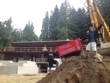 Homeless advocates rally at “serial evictor” landlord’s mansion to demand BC Housing ends its landlord subsidies