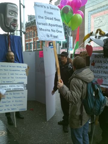 No Love on Valentine's: Palestine Activists protest Lavan's Tainted Love