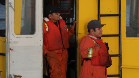 TSIMSHIANS CONFRONT PETRONAS