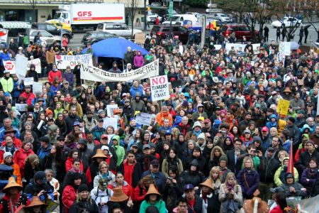 Despite the rain, hundreds rallied against oil pipelines and tankers at the Art Gallery. Vancouver, March 26, 2012. Photo: Sandra Cuffe