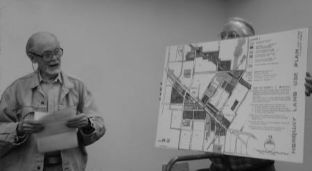 Community Working Group presents its plan to city planners in July 2009