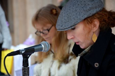 Honouring Truth - public reading of the independent report photo: murray bush - flux photo