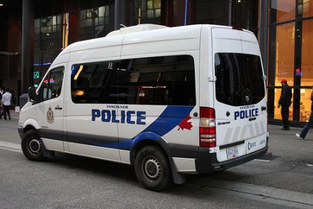 The VPD transports its PSU members with these Sprinter vans, which usually carry 5-6 PSU members. They can be distinguished from the Sprinter prisoner transport vans by their large side and rear windows. The VPD transports its PSU members with these Sprinter vans, which usually carry 5-6 PSU members. They can be distinguished from the Sprinter prisoner transport vans by their large side and rear windows.