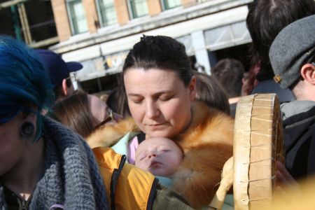 Families honoured their dead and disappeared relatives at the Women's Memorial March on February 14. // Amanda Zeider