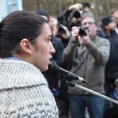 Crowd defies Kinder Morgan court order
