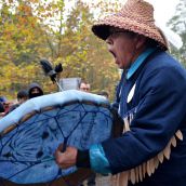 Crowd defies Kinder Morgan court order