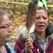 Kinder cops overrun Burnaby Mountain - Protectors arrested