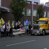 Hotel Employees Picket Hilton