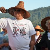 Leaders call for solidarity
