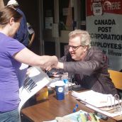 Postal workers locked out as back-to-work legislation approaches