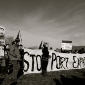 Occupy Vancouver Blocks New Brighton Park Port
