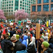 Hundreds Rally Against Enbridge Oil