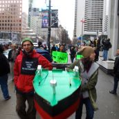 Hundreds Rally Against Enbridge Oil
