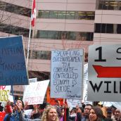 Hundreds Rally Against Enbridge Oil