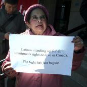 Latinos Standing Up. //Latinos resistiendo. Vancouver, April 4 abril 2012. Foto: Sandra Cuffe