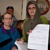 The landlord`s notification of rent hikes