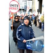 Canucks arena workers fight for concessions